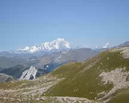 DSCN0522 Pause au col de Chanrouge avec vue sur le massif du Mont Blanc